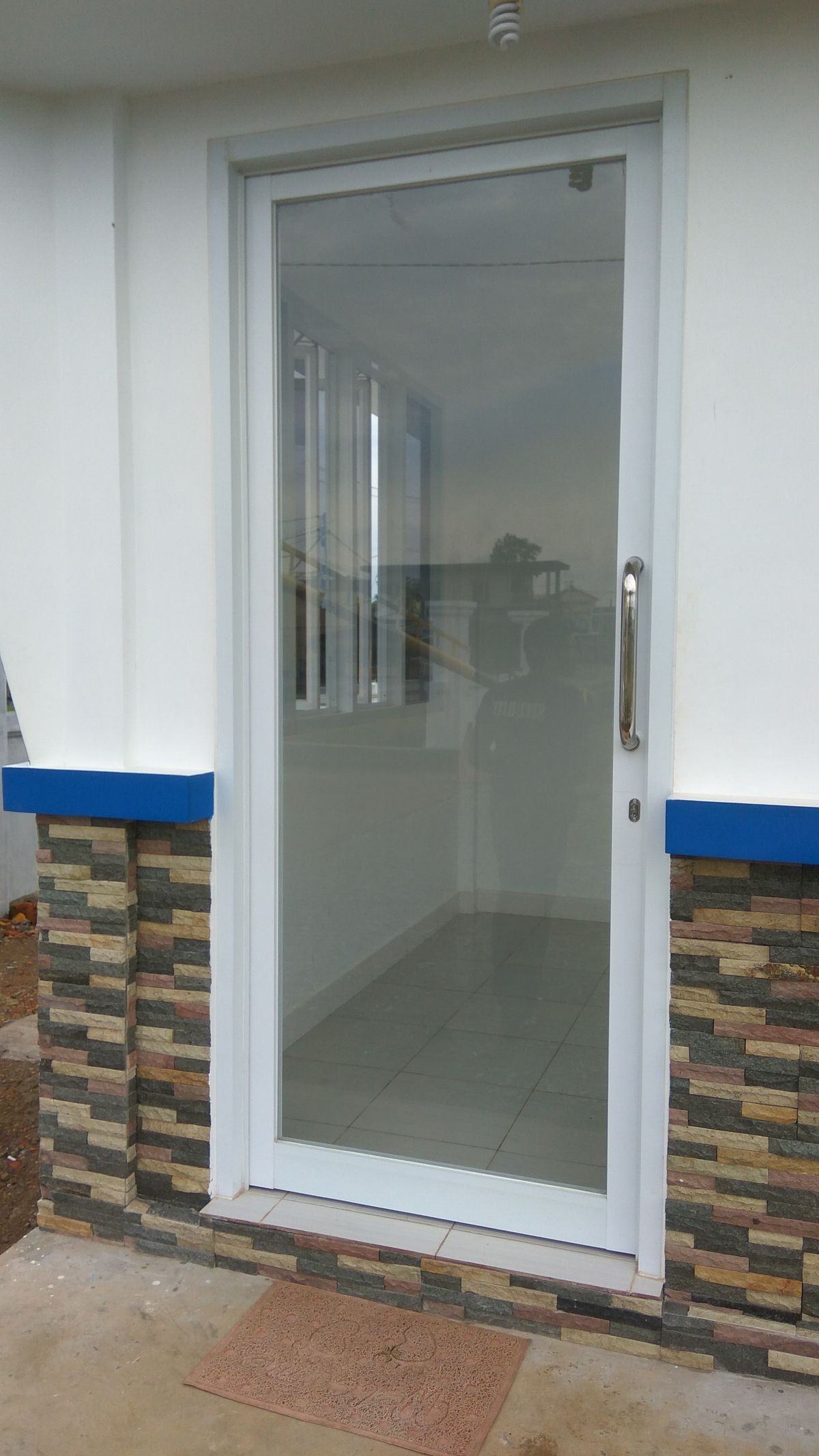 Pintu Swing Kaca - Dokumentasi Proyek